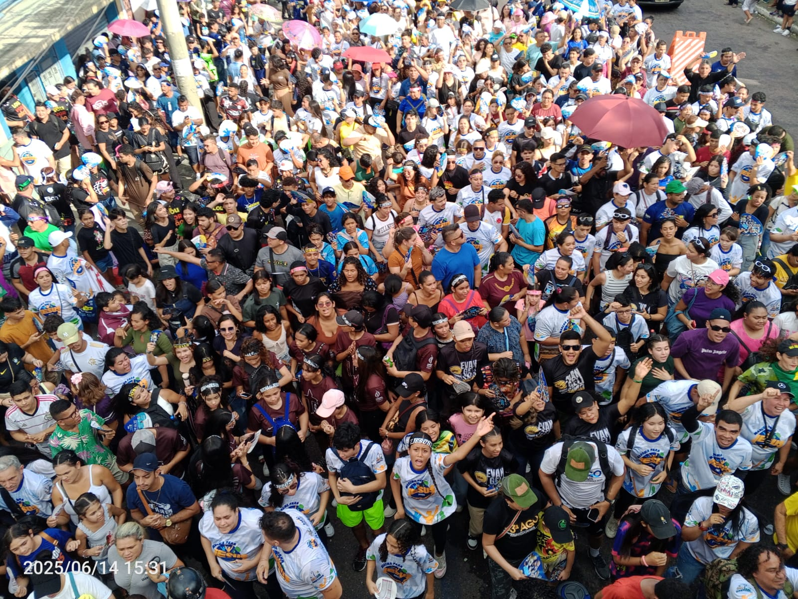 Marcha para Jesus 2025: Fé e devoção tomam conta de Manaus