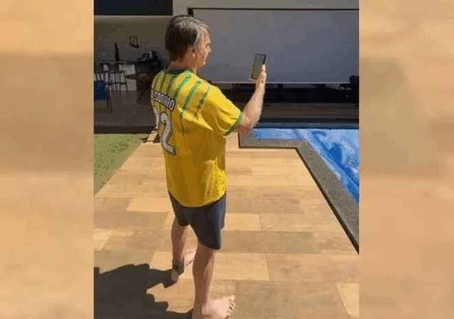 Ministro Alexandre de Moraes decreta prisão domiciliar de Bolsonaro