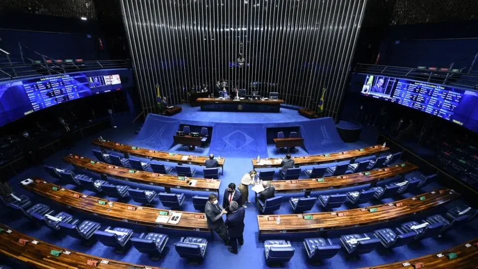 Aprovado isenção de IR para quem ganha até dois salários-mínimos