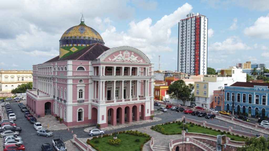 No Festival de Férias tem homenagem ao mestre Noel Rosa e Cartola no Teatro Amazonas