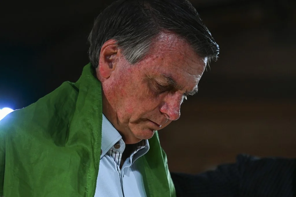 Bolsonaro é condenado a indenizar Omar Aziz por danos morais