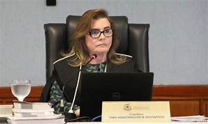 Conselheira Yara Lins volta atrás e autoriza licitação de R$ 119 milhões da Prefeitura de Manaus