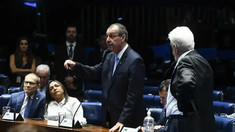 Omar Aziz critica presidente da Casa Rodrigo Pacheco (PSD–MG) sobre declaração de Lula. Veja Vídeo