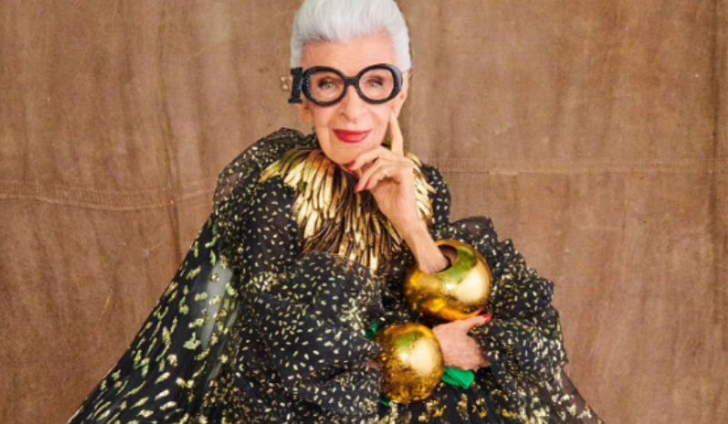 Estilista Iris Apfel morre aos 102 anos nos EUA