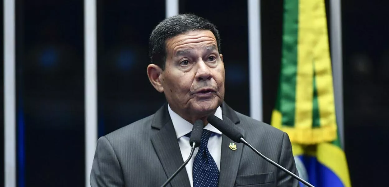 Mourão sobre a derrota de Bolsonaro para Lula “Perdemos por pouco, mas perdemos”