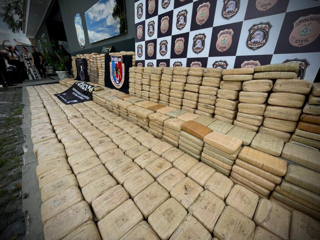 Polícia Civil e Militar apreende uma tonelada de maconha tipo skunk avaliada em R$ 20 milhões