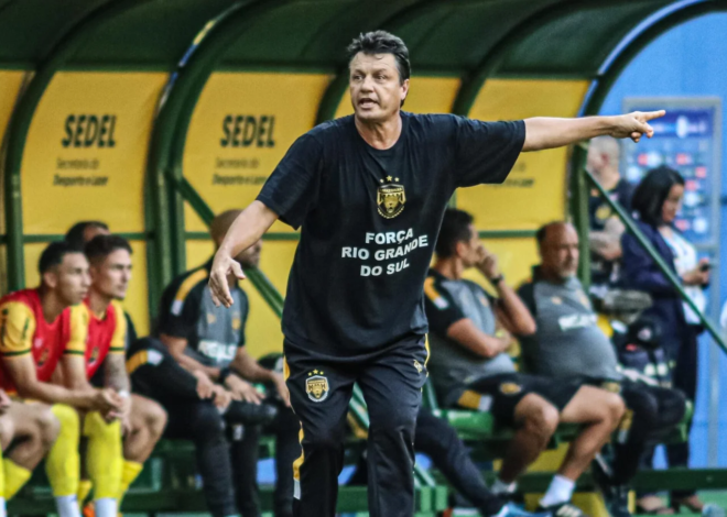 Adilson deixa o Amazonas FC para assumir a gerência geral das categorias de base do Cruzeiro.