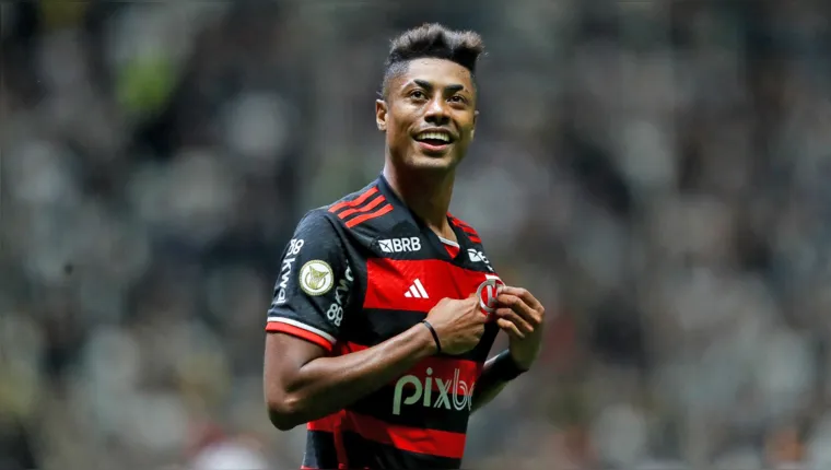 Flamengo da olé e mantém liderança diante do galo