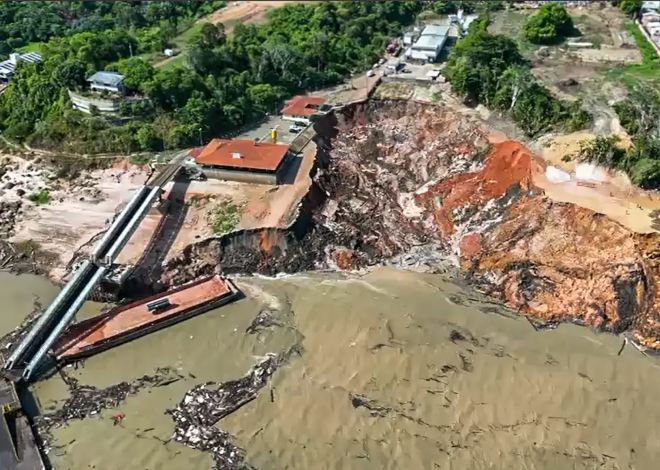 Porto em Manacapuru, no Amazonas, desaba em meio a obras.