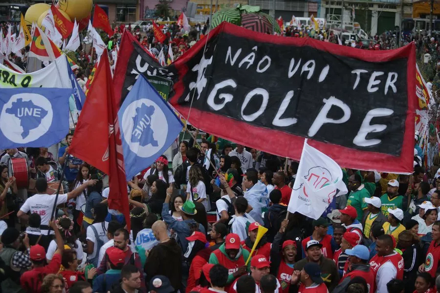 Frentes Brasil Popular e Povo Sem Medo convocam atos para terça (10)