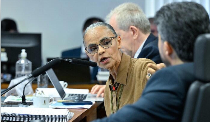 Após bate-boca no Senado, Marina vai a Motta e pede para travar votação de licenciamento ambiental