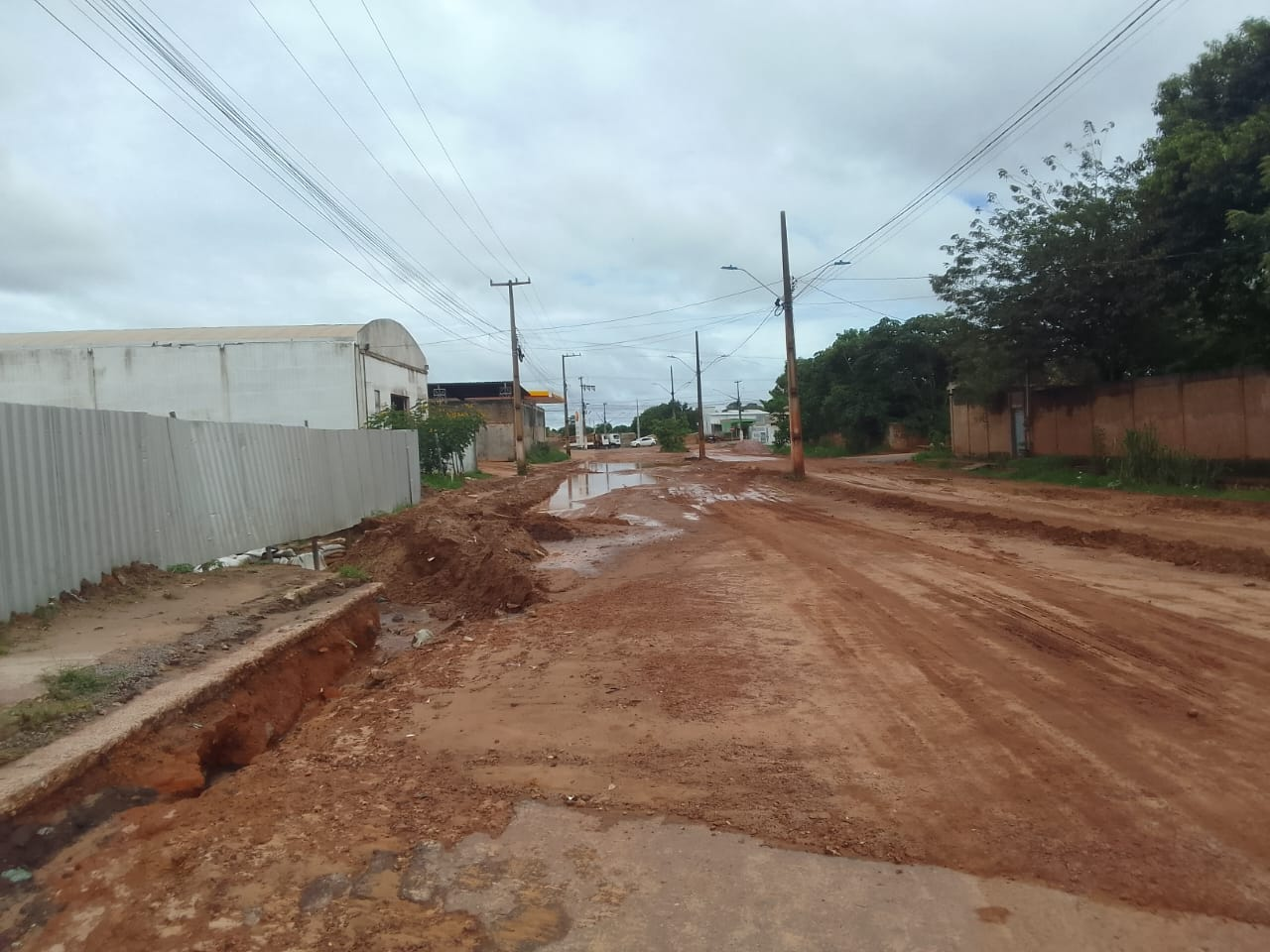 Descaso de Zé Maria Tapajós deixa Rua Pardal em estado de calamidade