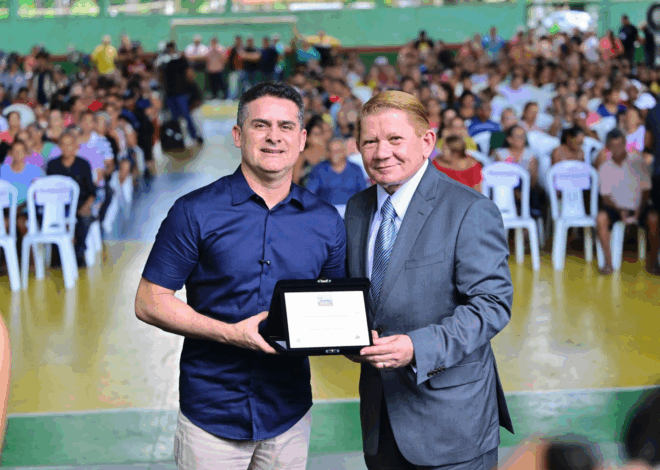 Prefeito David Almeida recebe homenagem do Poder Judiciário por avanços na regularização fundiária em Manaus