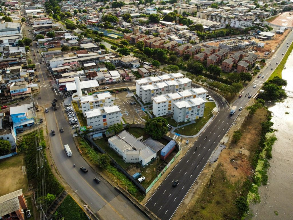 Governo Estadual entrega residencial do Prosamin+