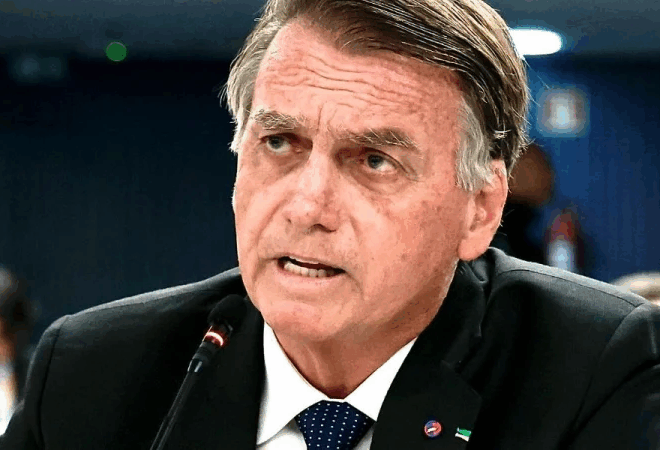Justiça proíbe Bolsonaro de fazer referências sexuais com crianças e adolescentes