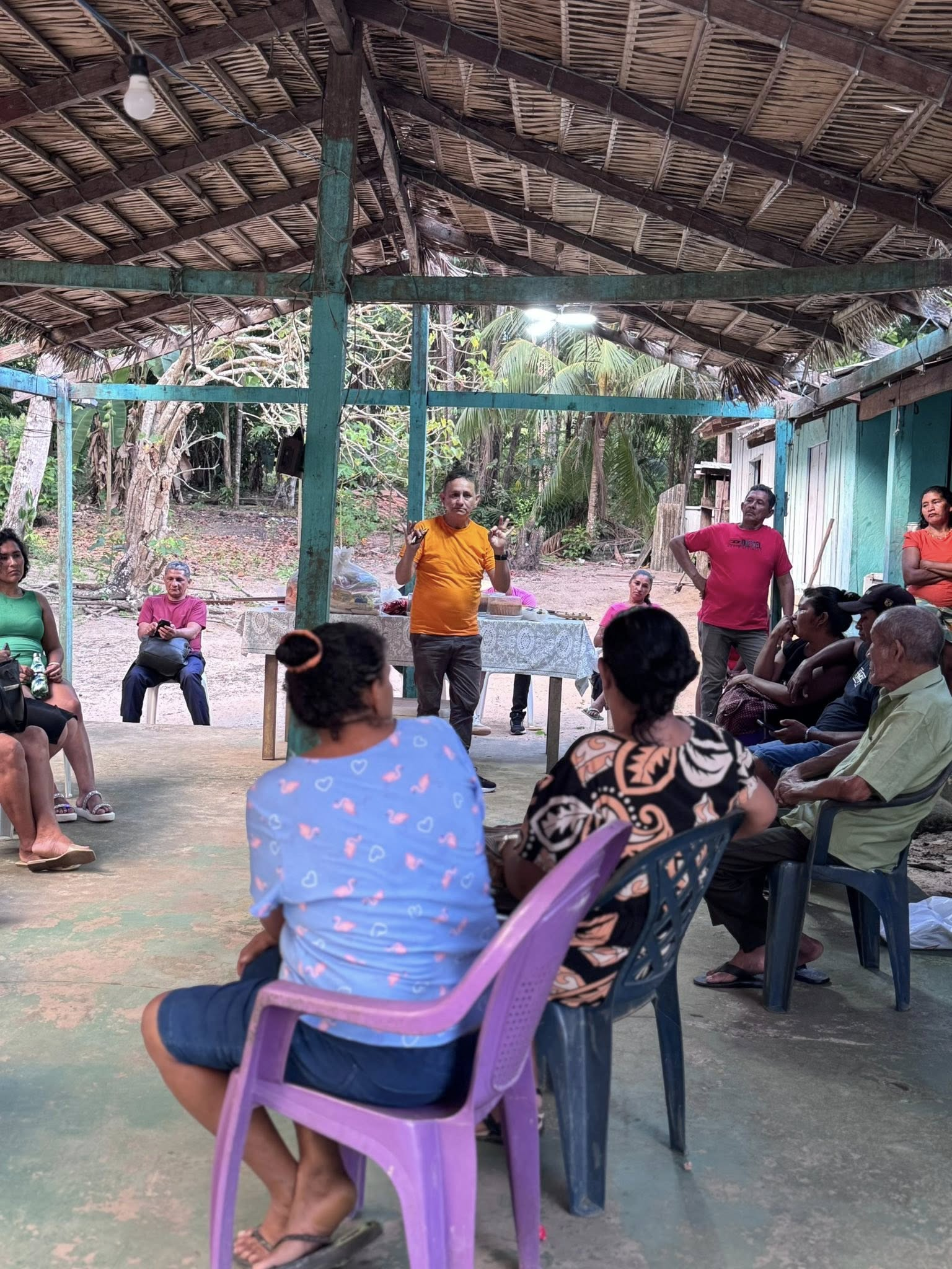 Caravana “Xarope do Povo” promove encontro com lideranças comunitárias da comunidade de guaraná