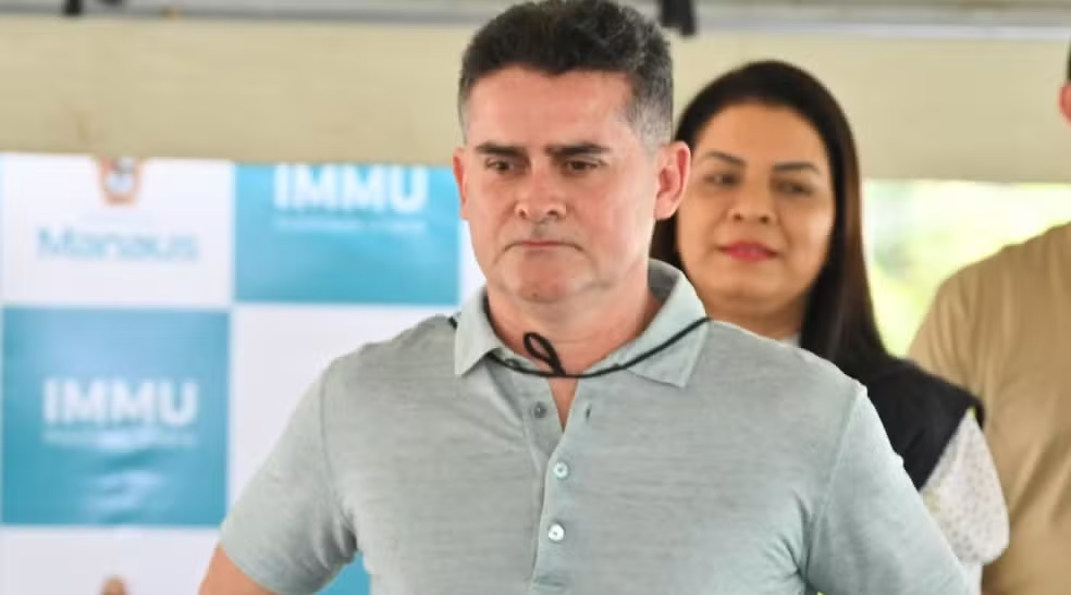 Ministério Público aguarda há mais de um ano autorização da Justiça para investigar prefeito de Manaus