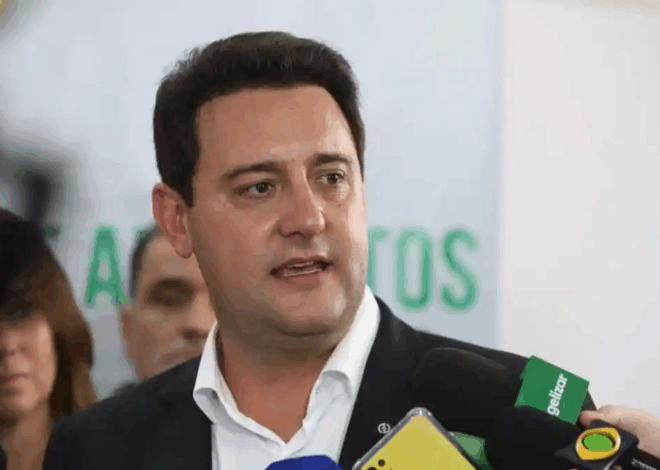 Ratinho Júnior recua de candidatura nacional e mira sucessão no Paraná