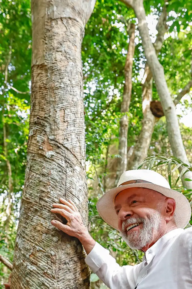 Em visita à Aldeia Vista Alegre de Capixauã Lula anuncia Universidade Indígena e dá voz à educação dos povos originários