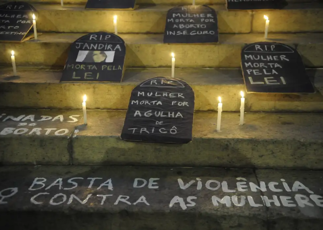 Pela vida das mulheres: atos do 8 de março ocupam ruas pelo Brasil