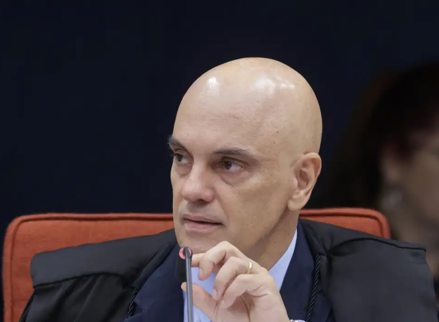Moraes nega visita de assessor de Trump a Bolsonaro na Papudinha