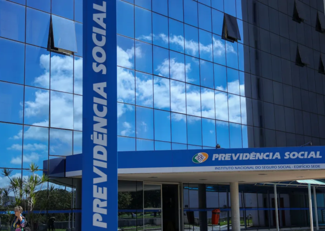 INSS antecipa 13º e libera primeira parcela nesta sexta